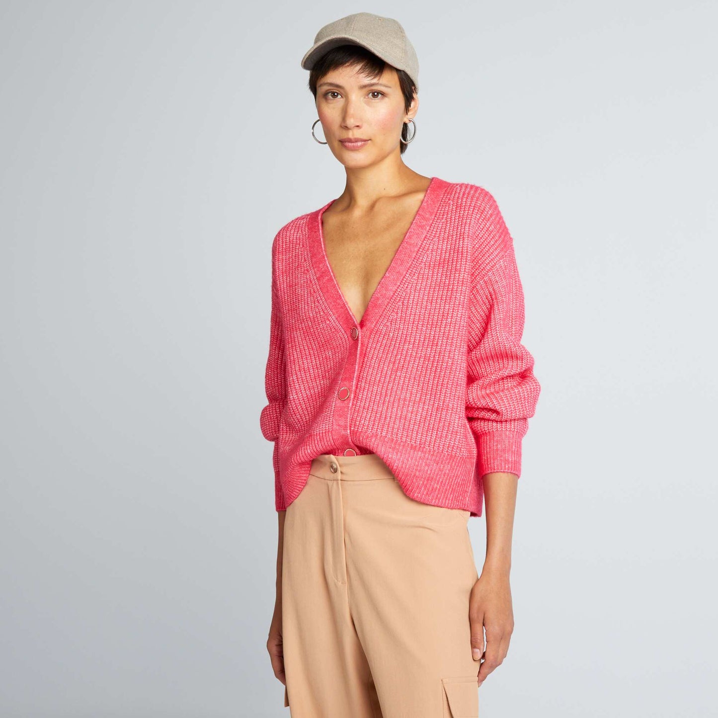 Gilet maille grosse jauge et boutons fantaisie Rose