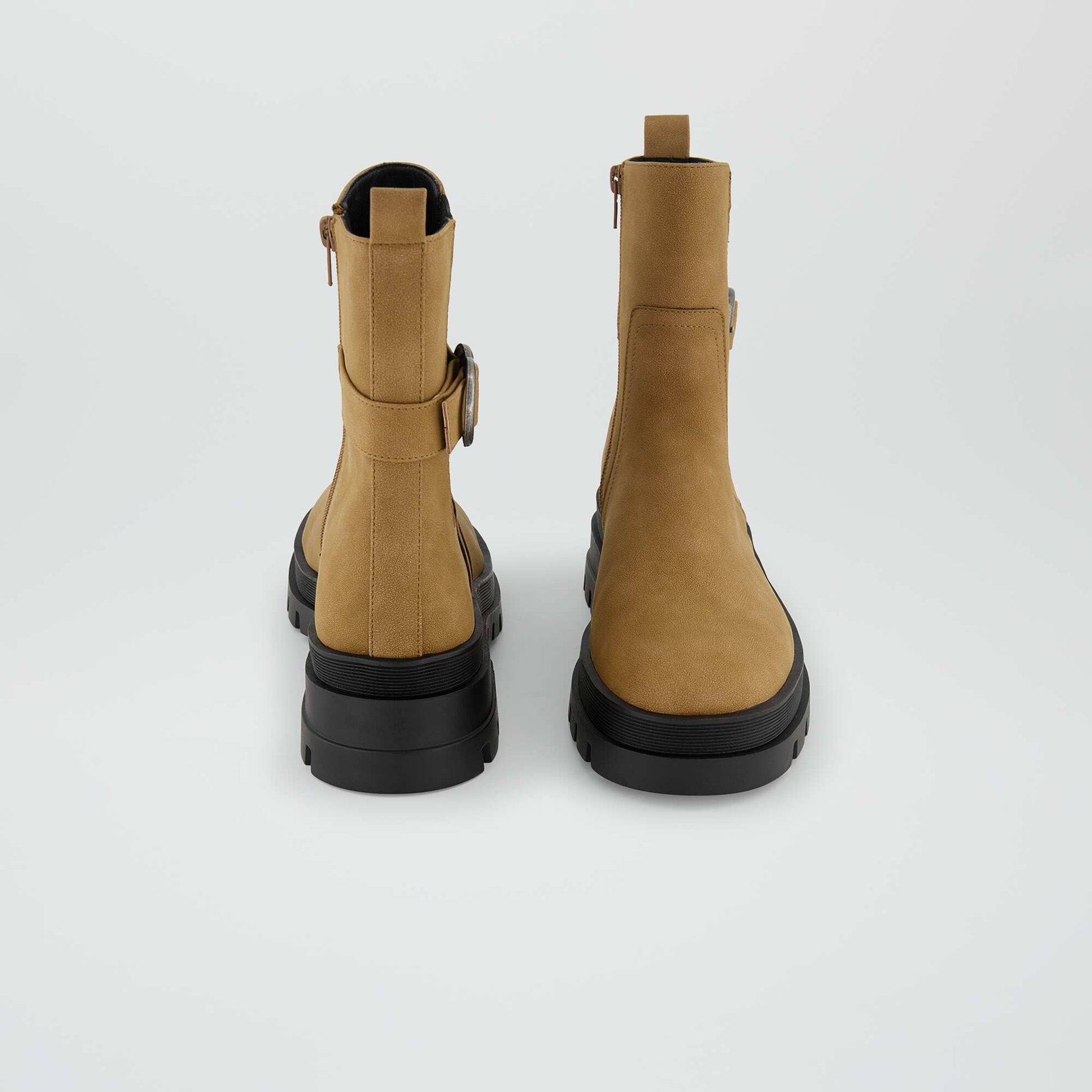 Boots type chelsea Marron