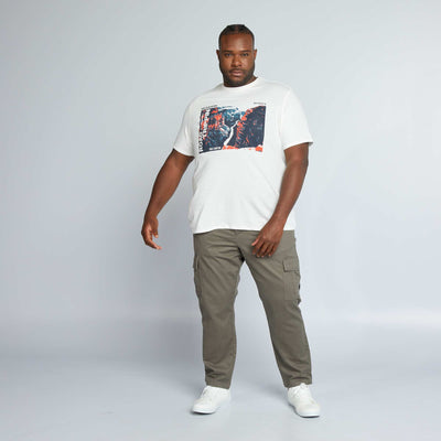 Pantalon avec poches sur les c t s Kaki