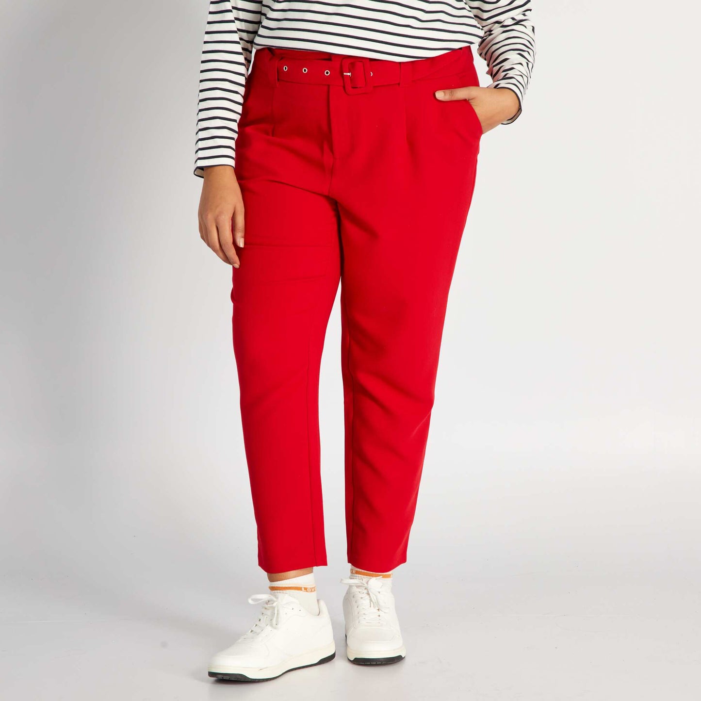 Pantalon carotte Rouge