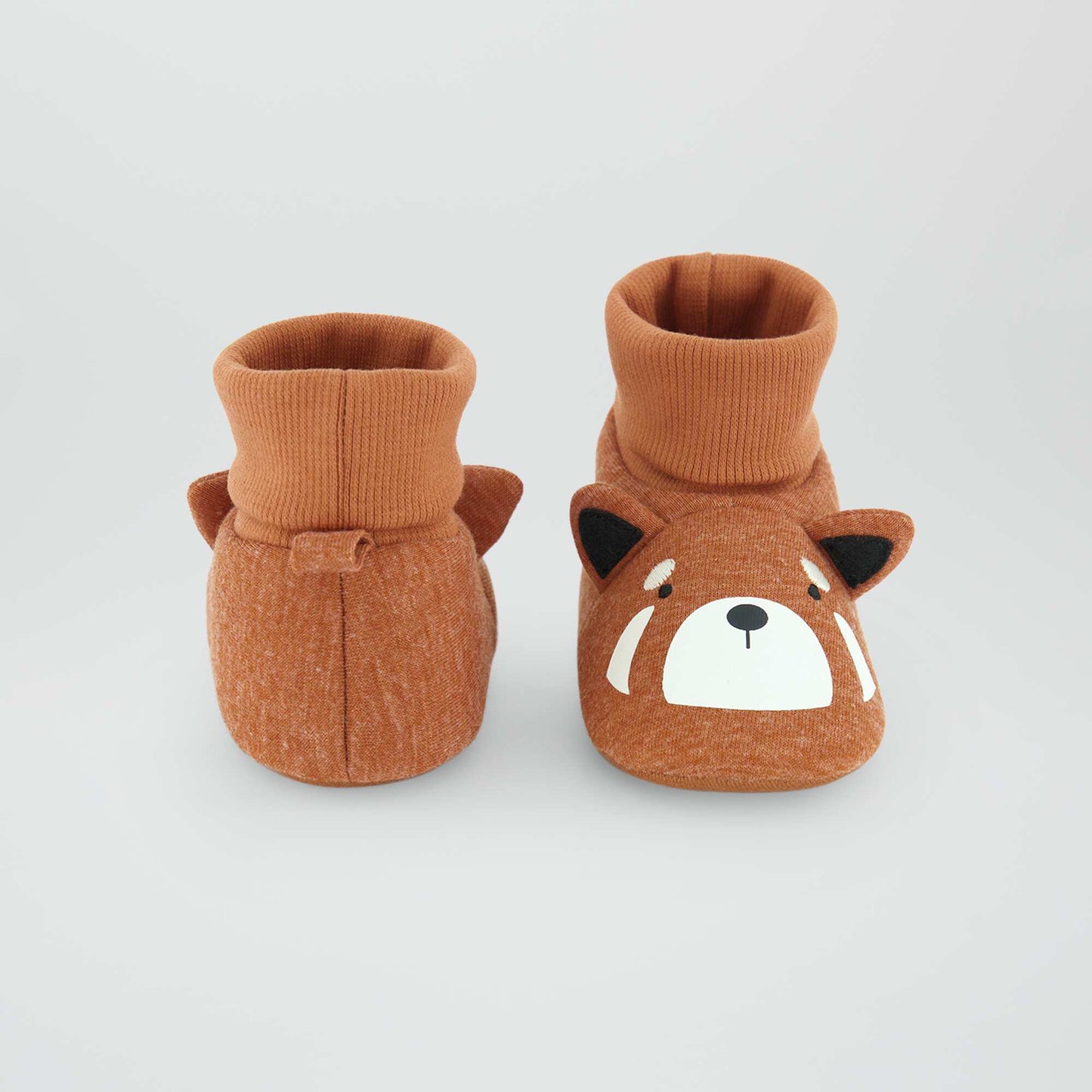 Chaussons 'Panda roux' Marron