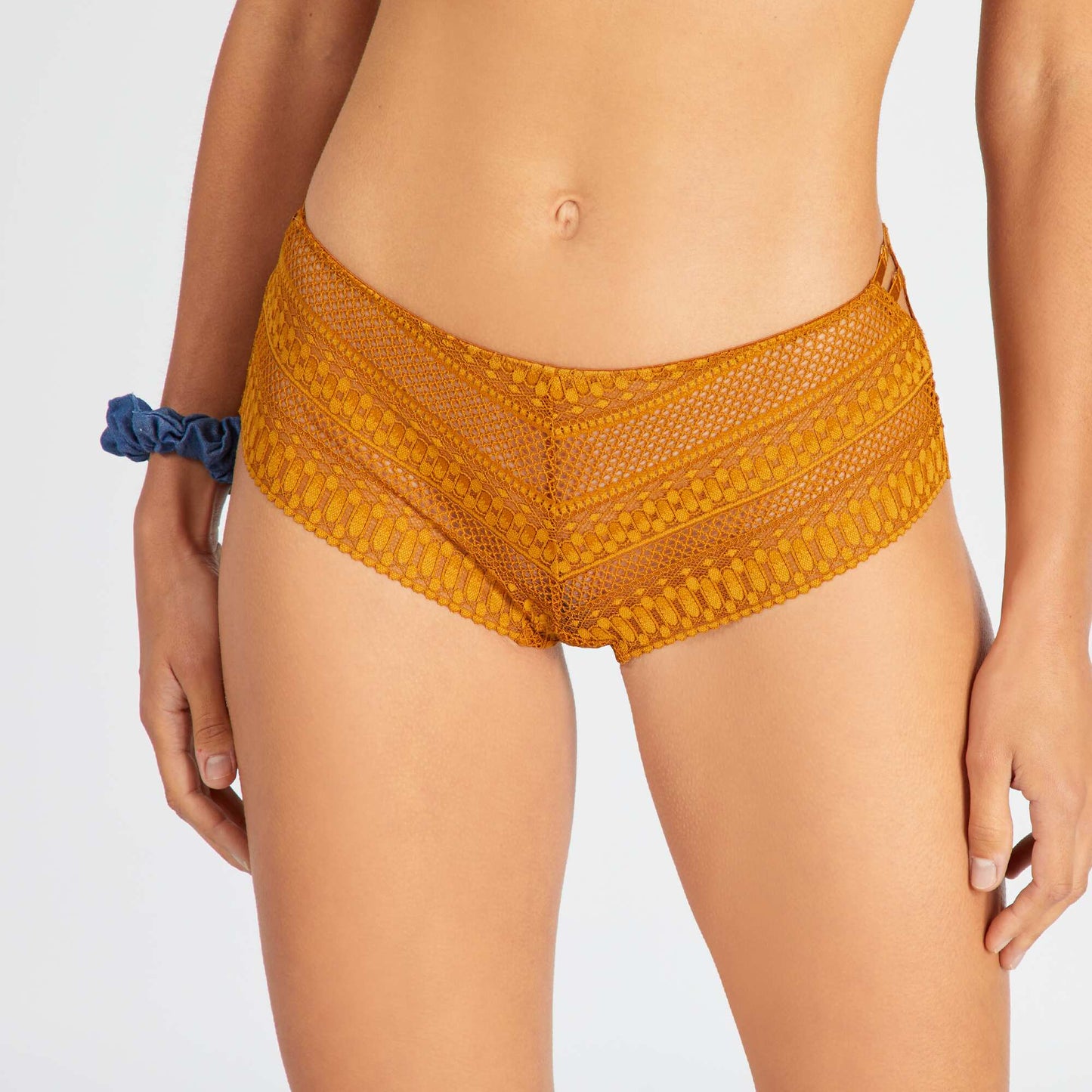 Shorty tout dentelle Jaune moutarde