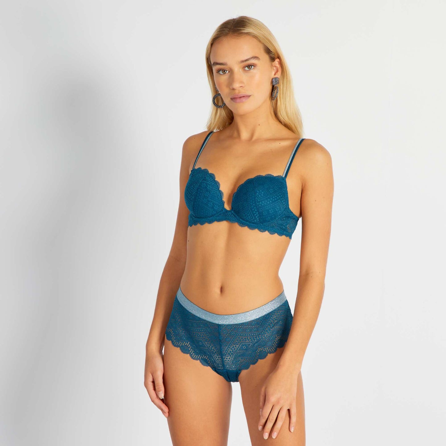 Soutien-gorge push-up dentelle bleu fonc