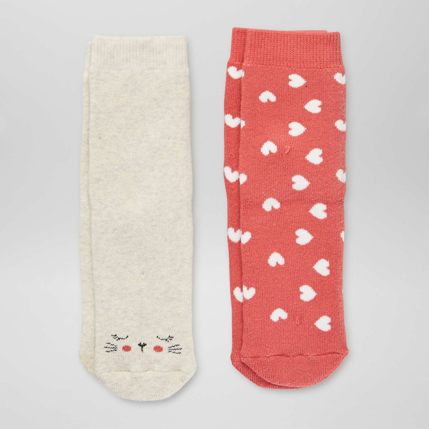 Lot de 2 paires de chaussettes 'coeurs' et 'chat' Rouge/beige