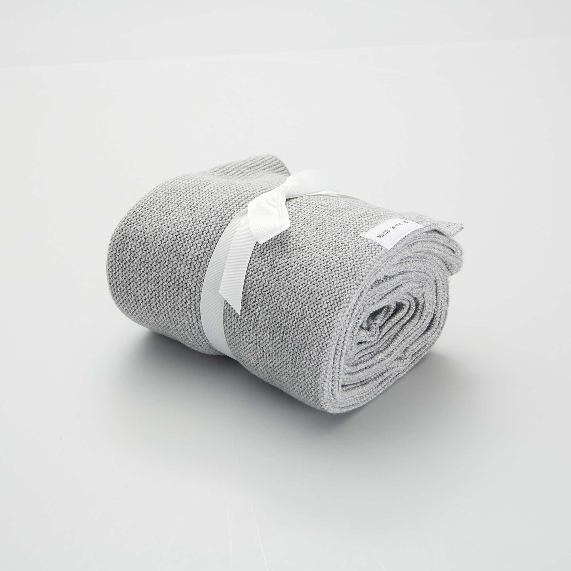 Couverture en maille tricot Gris