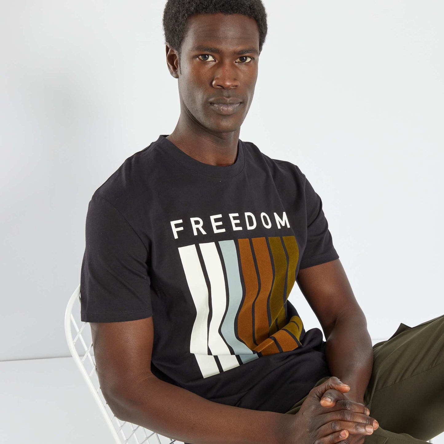 Tee-shirt message 'freedom' noir