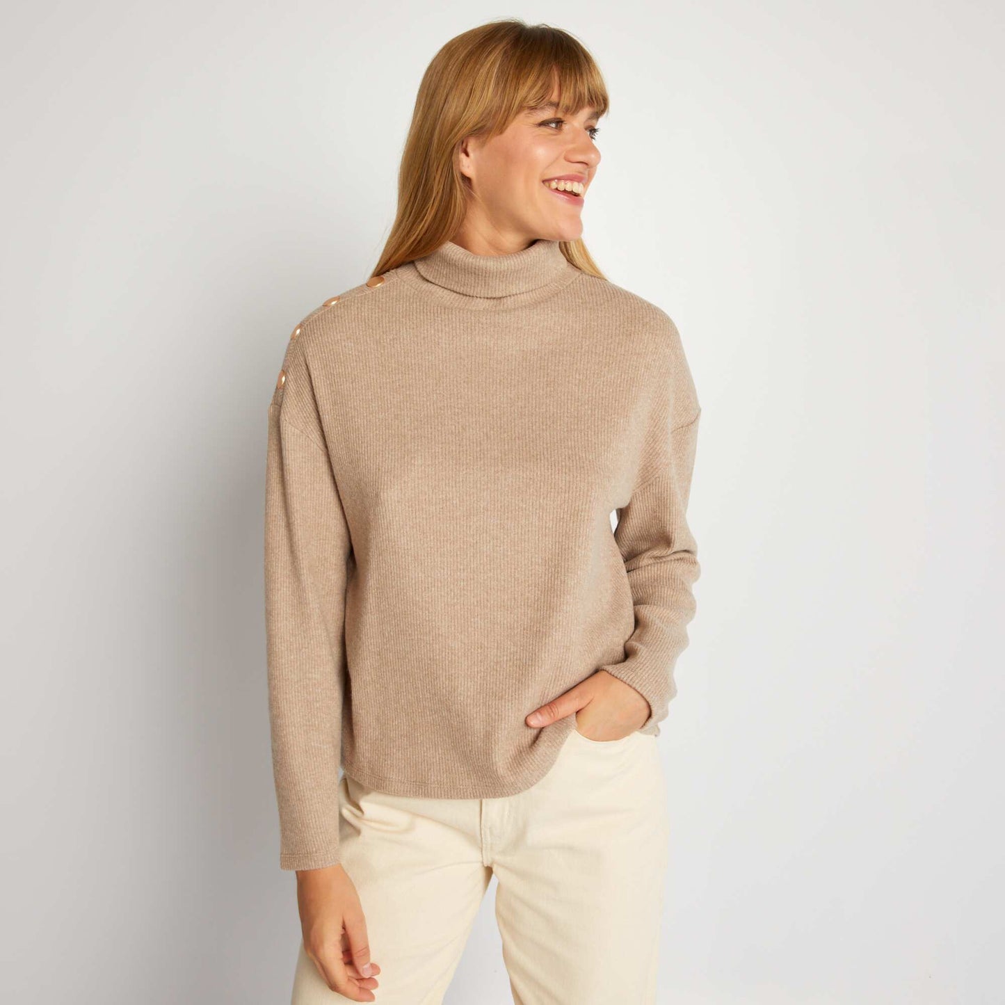 T-shirt col montant Beige