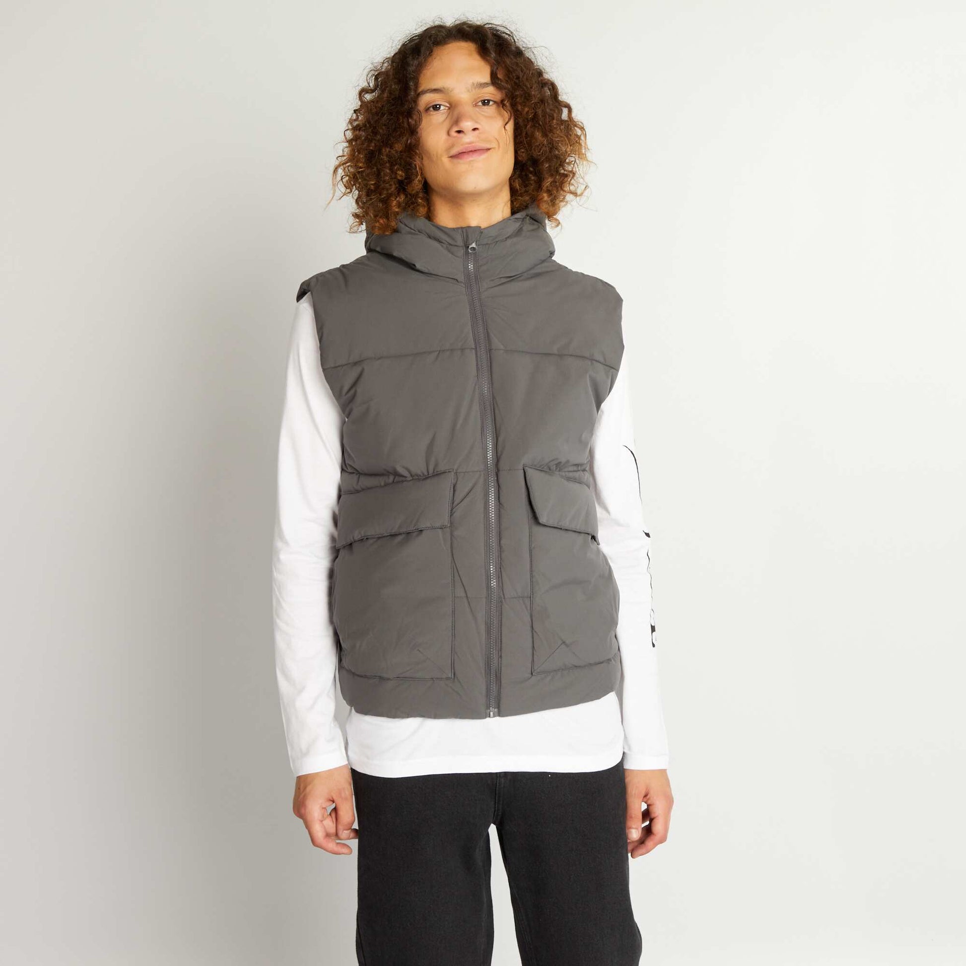 Doudoune sans manches capuche gris