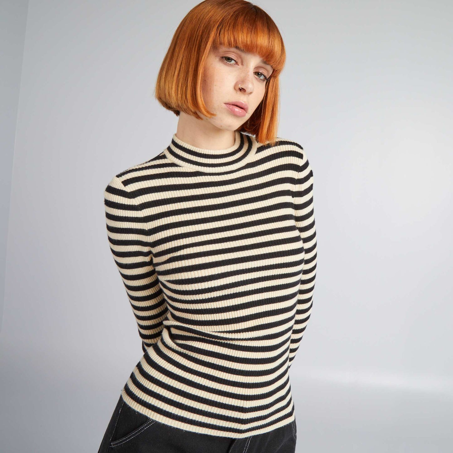 Pull fine jaune rayures Noir