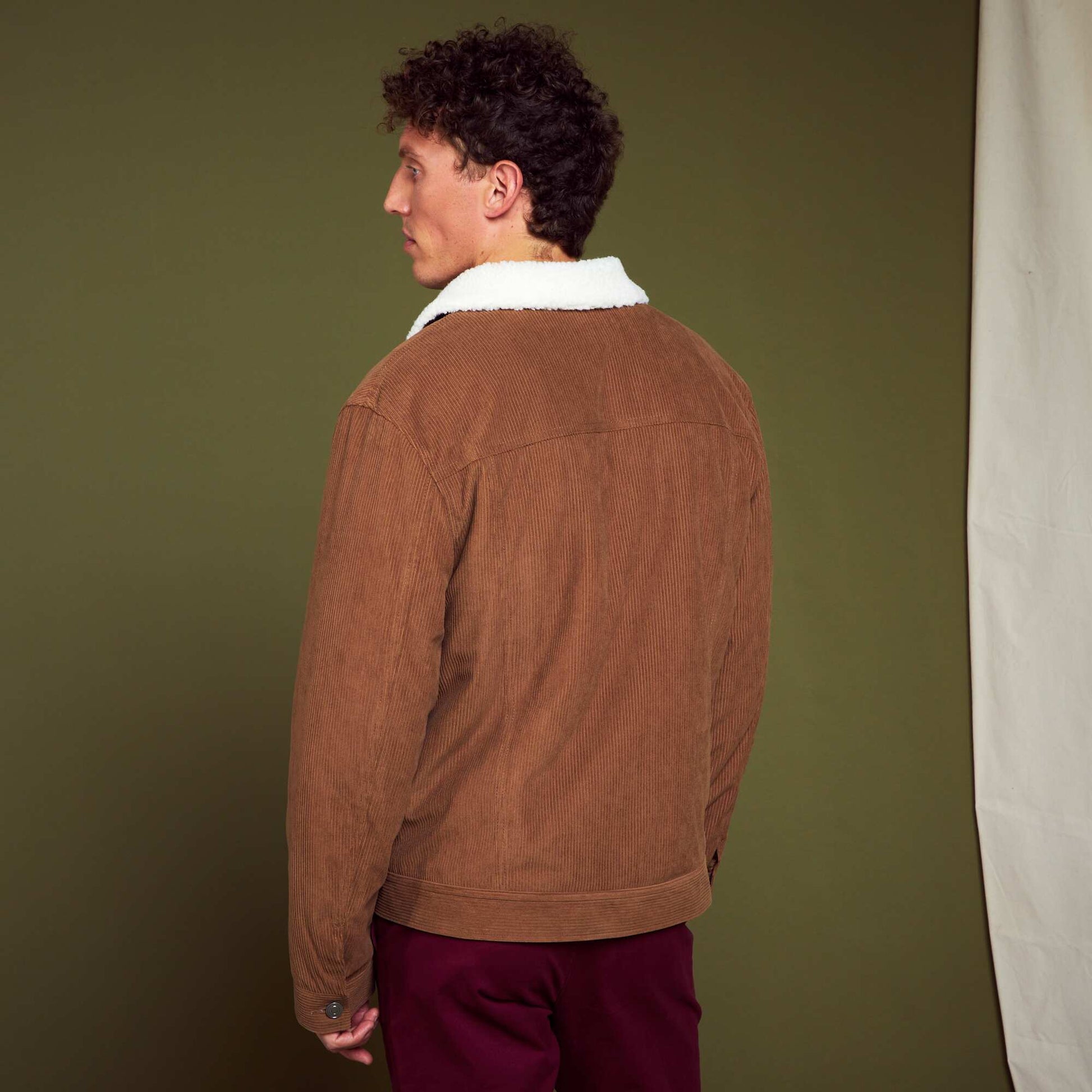 Veste en velours avec col en sherpa Marron