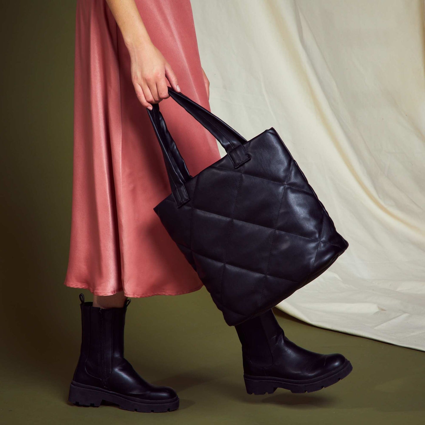 Grand sac en simili matelass Noir