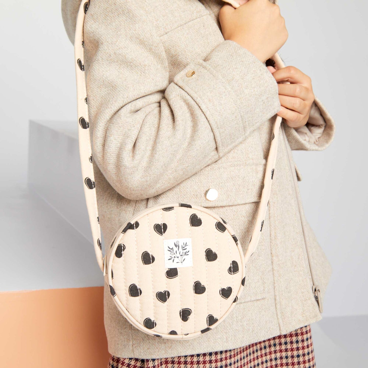Sac bandouli re rond matelass motif coeurs Rose/marine