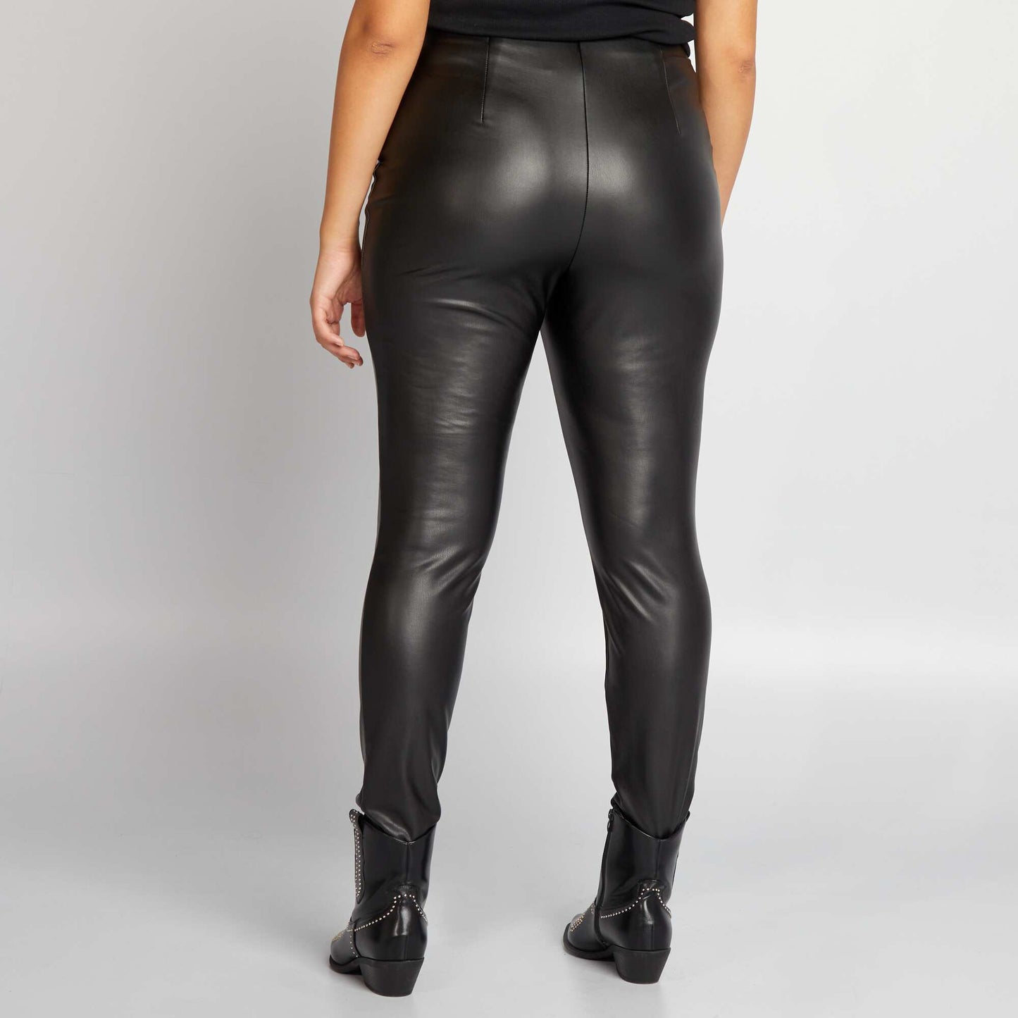 Legging taille haute en simili noir