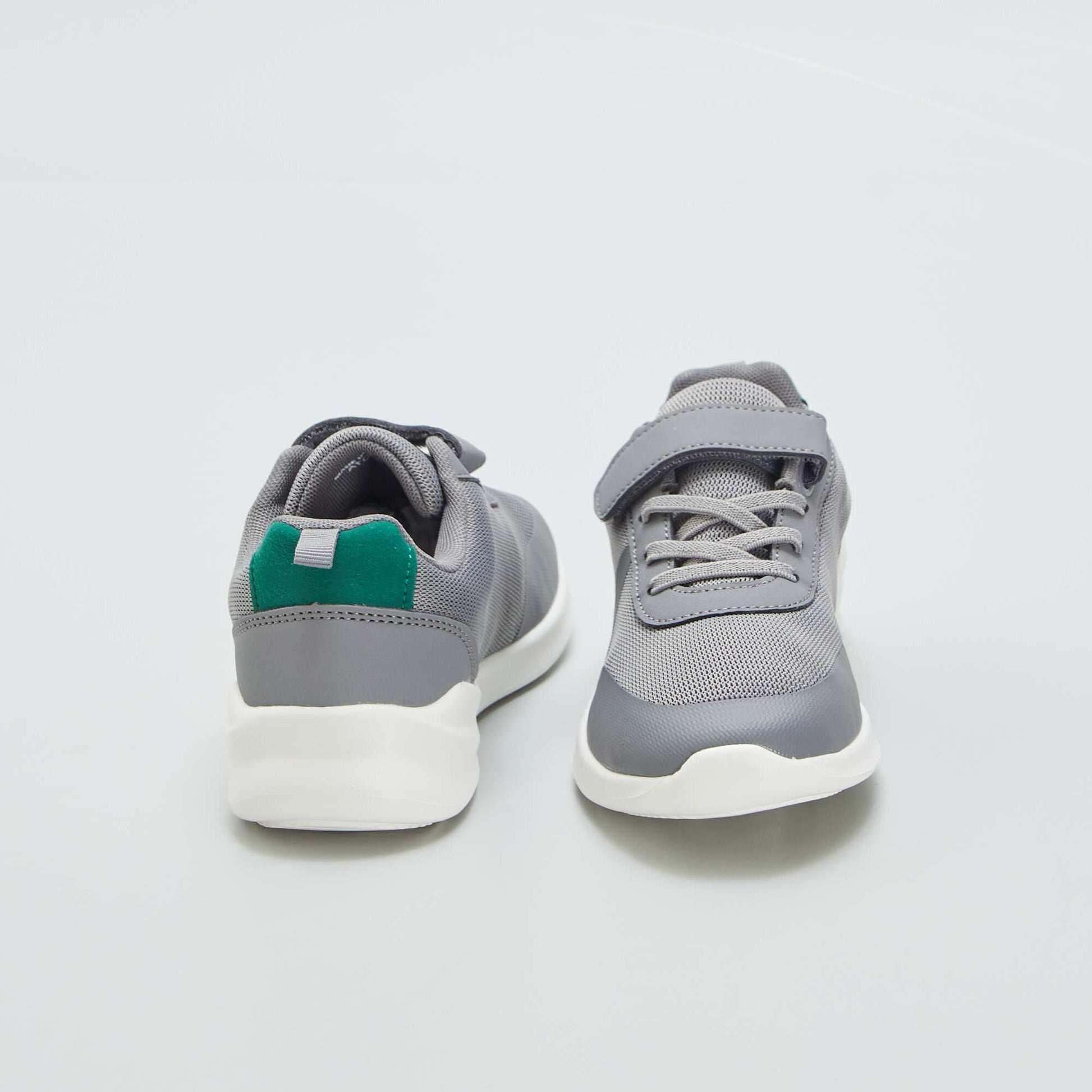 Baskets basses running Gris/vert