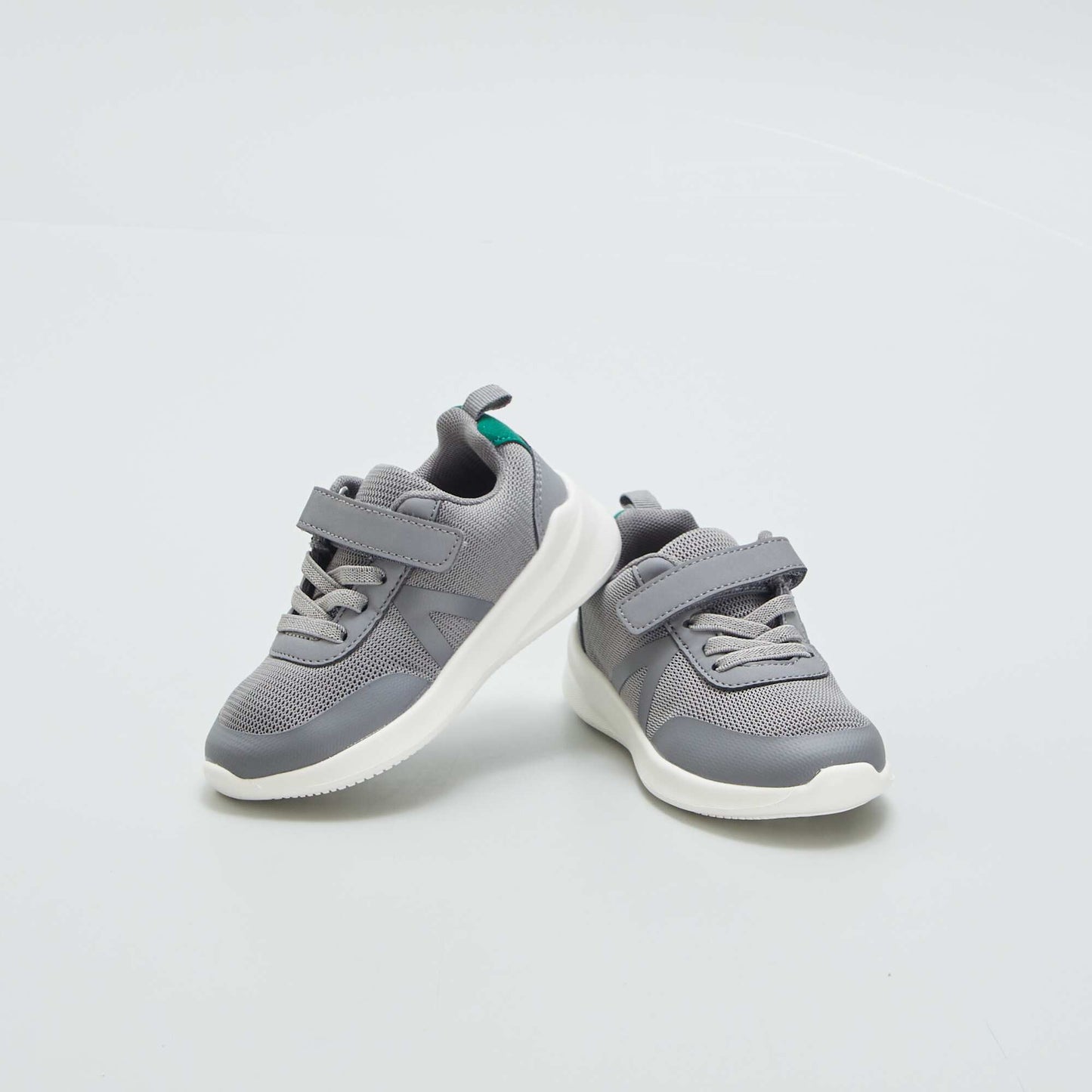 Baskets basses de running Gris