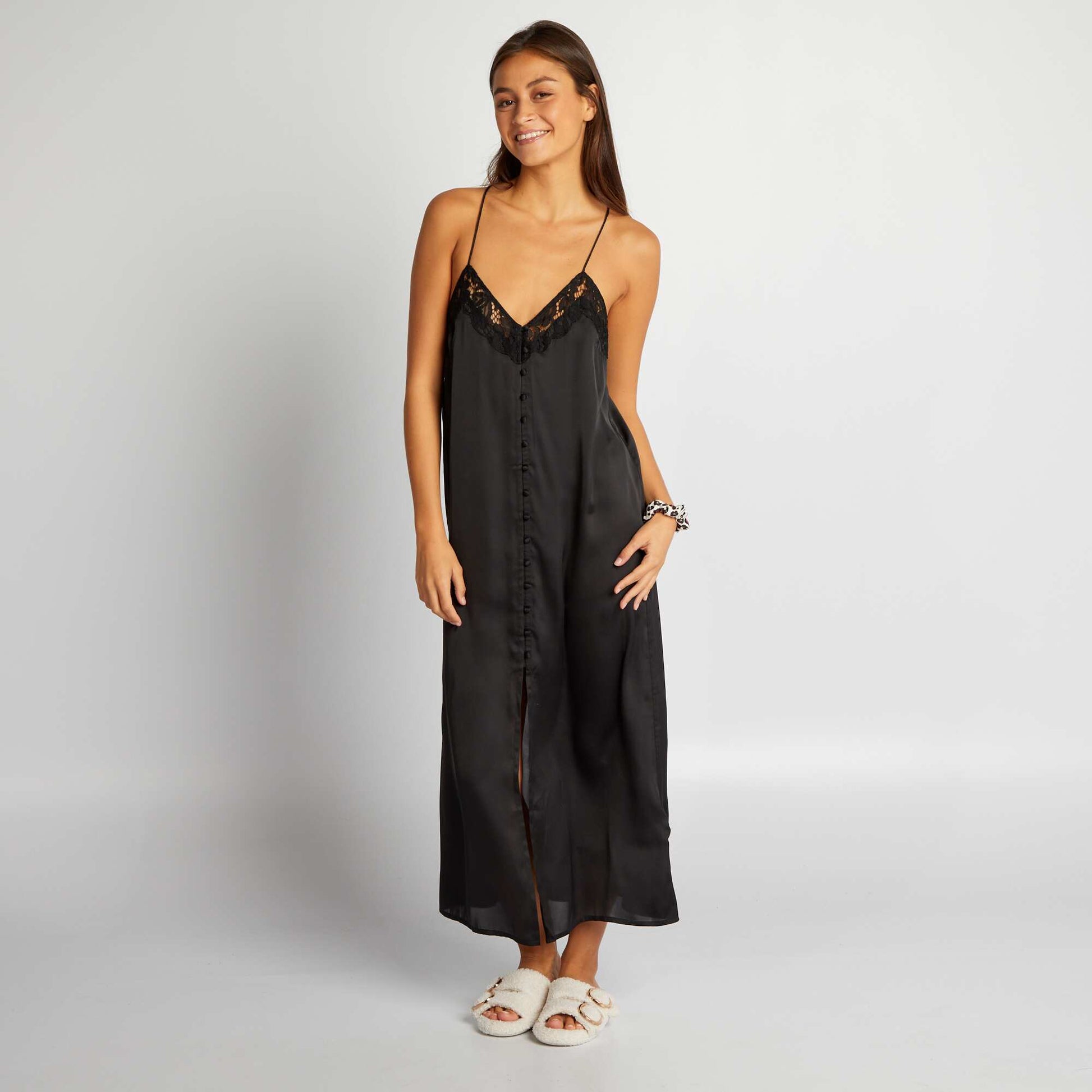 Nuisette longue en satin noir
