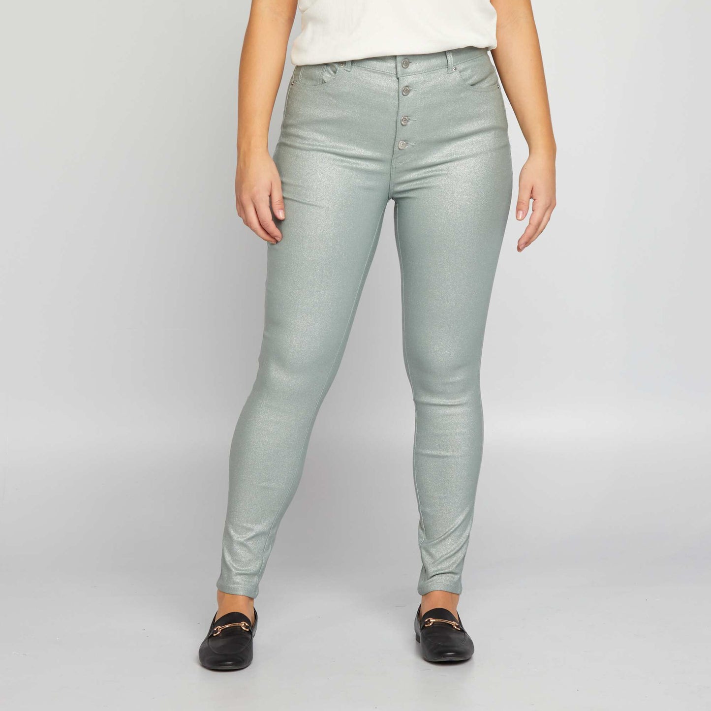 Jean skinny / coupe tr s ajust e Gris