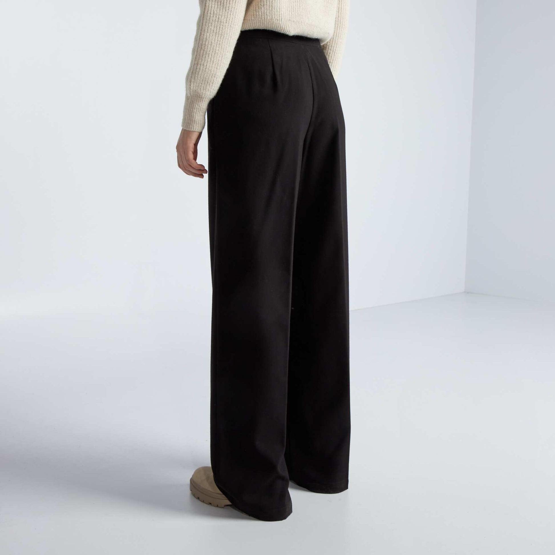 Pantalon large classique noir