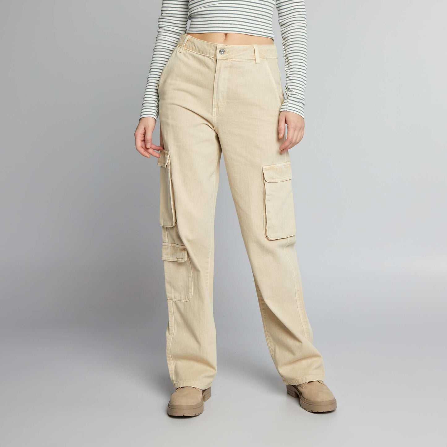 Pantalon straight multipoches beige