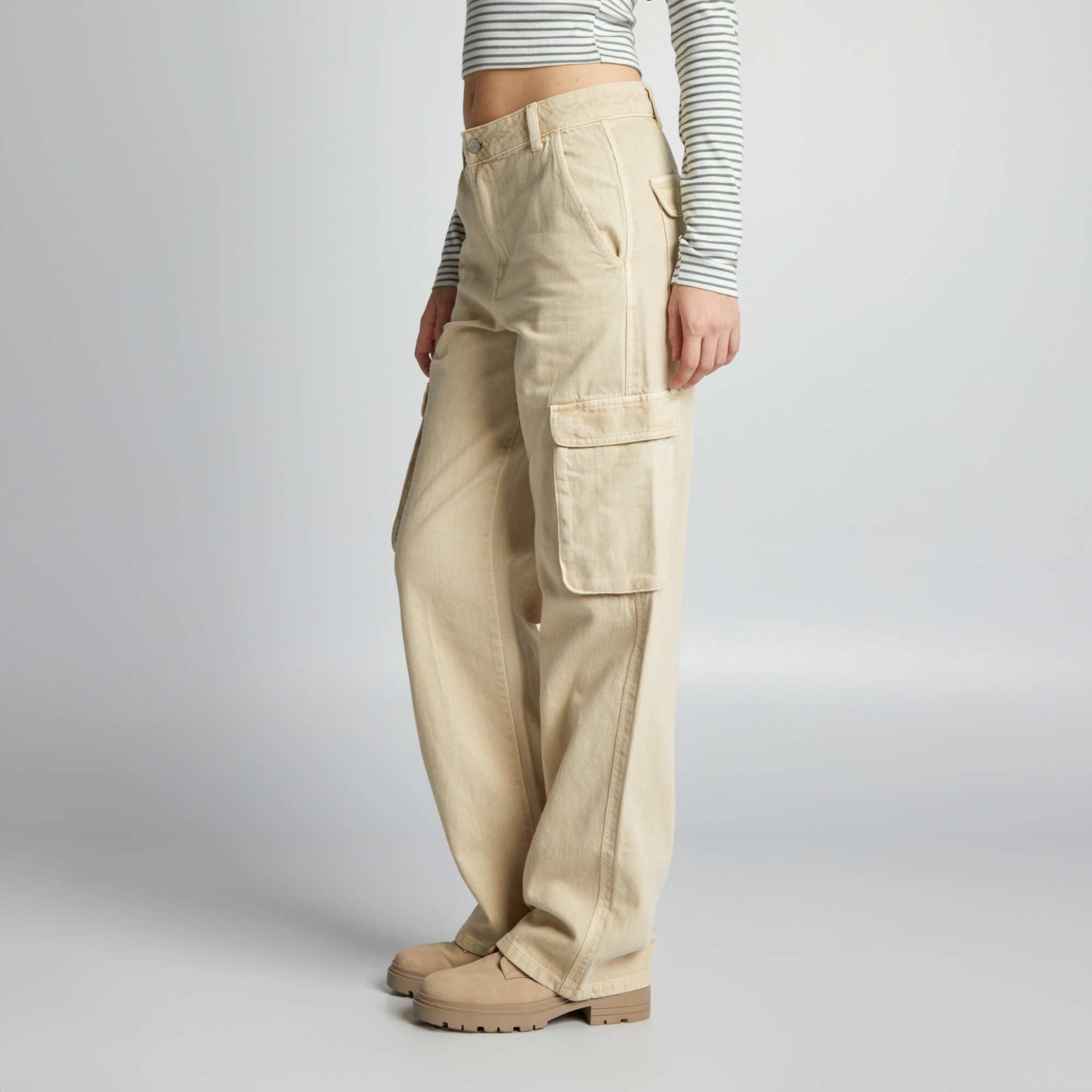 Pantalon straight multipoches beige