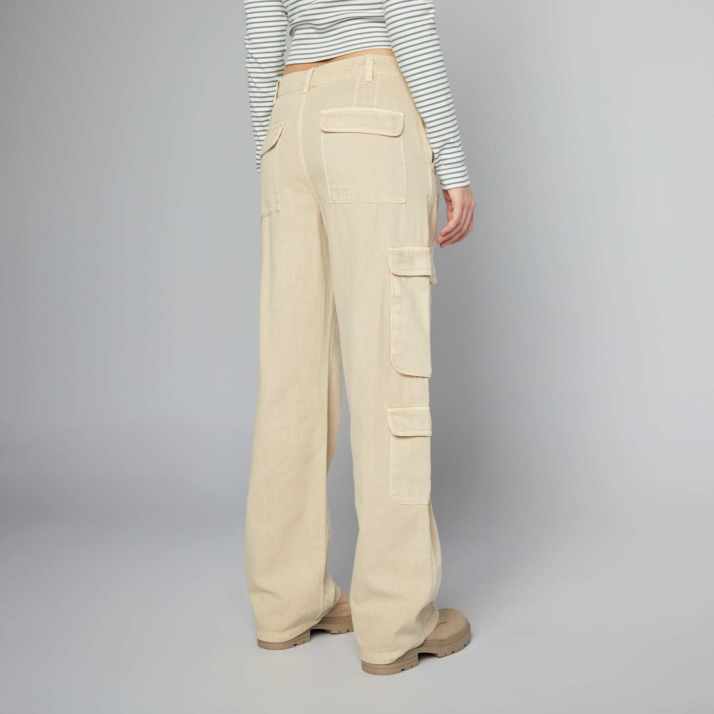 Pantalon straight multipoches beige