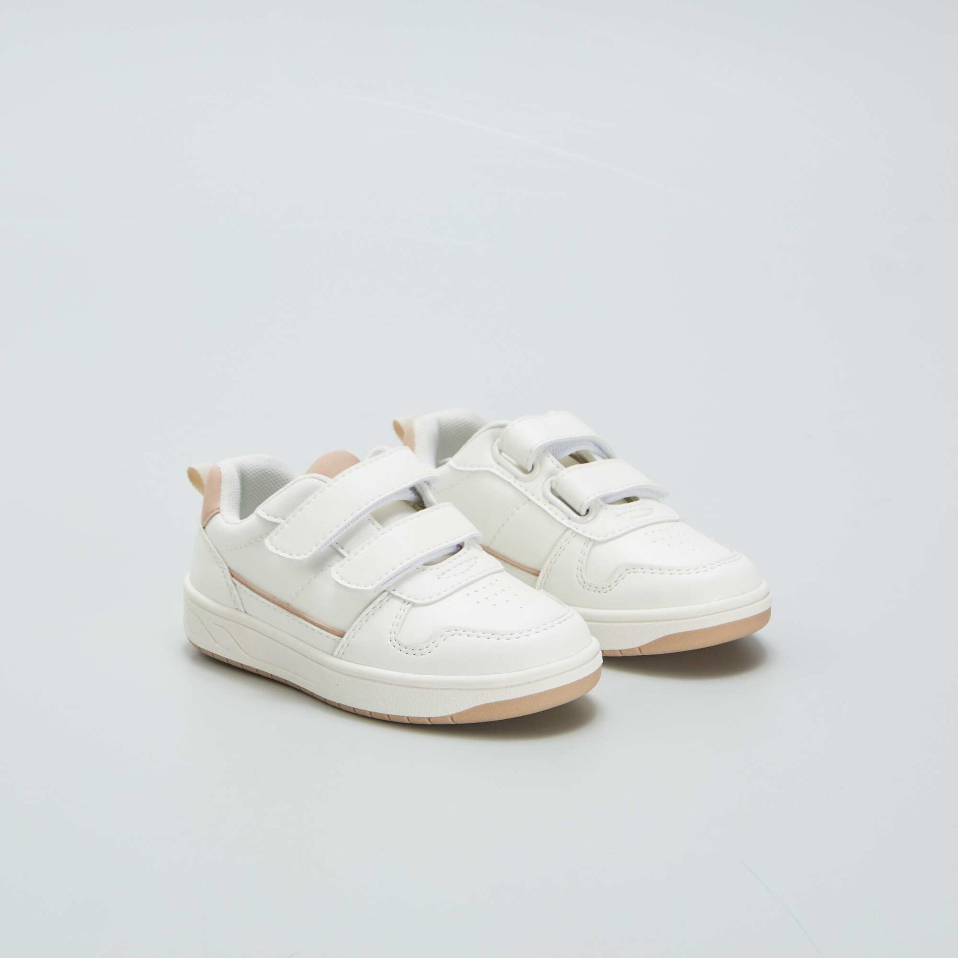 Baskets scratchs blanc