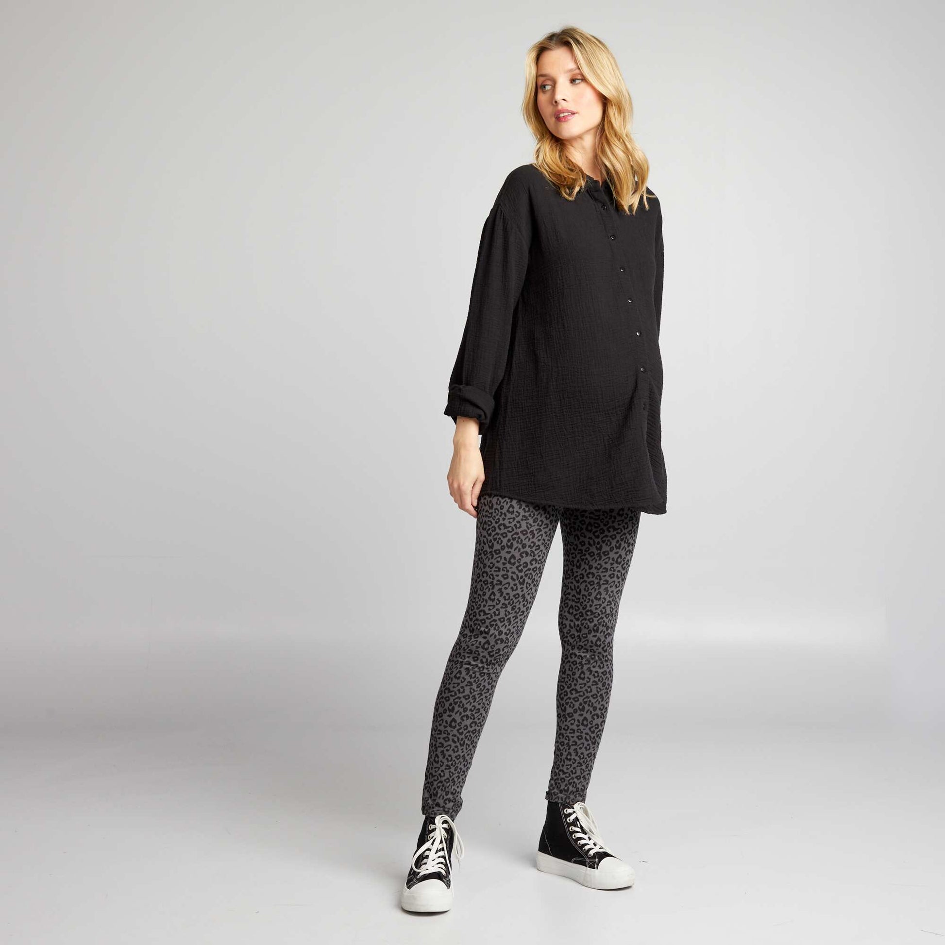 Chemise en gaze de coton d'allaitement noir