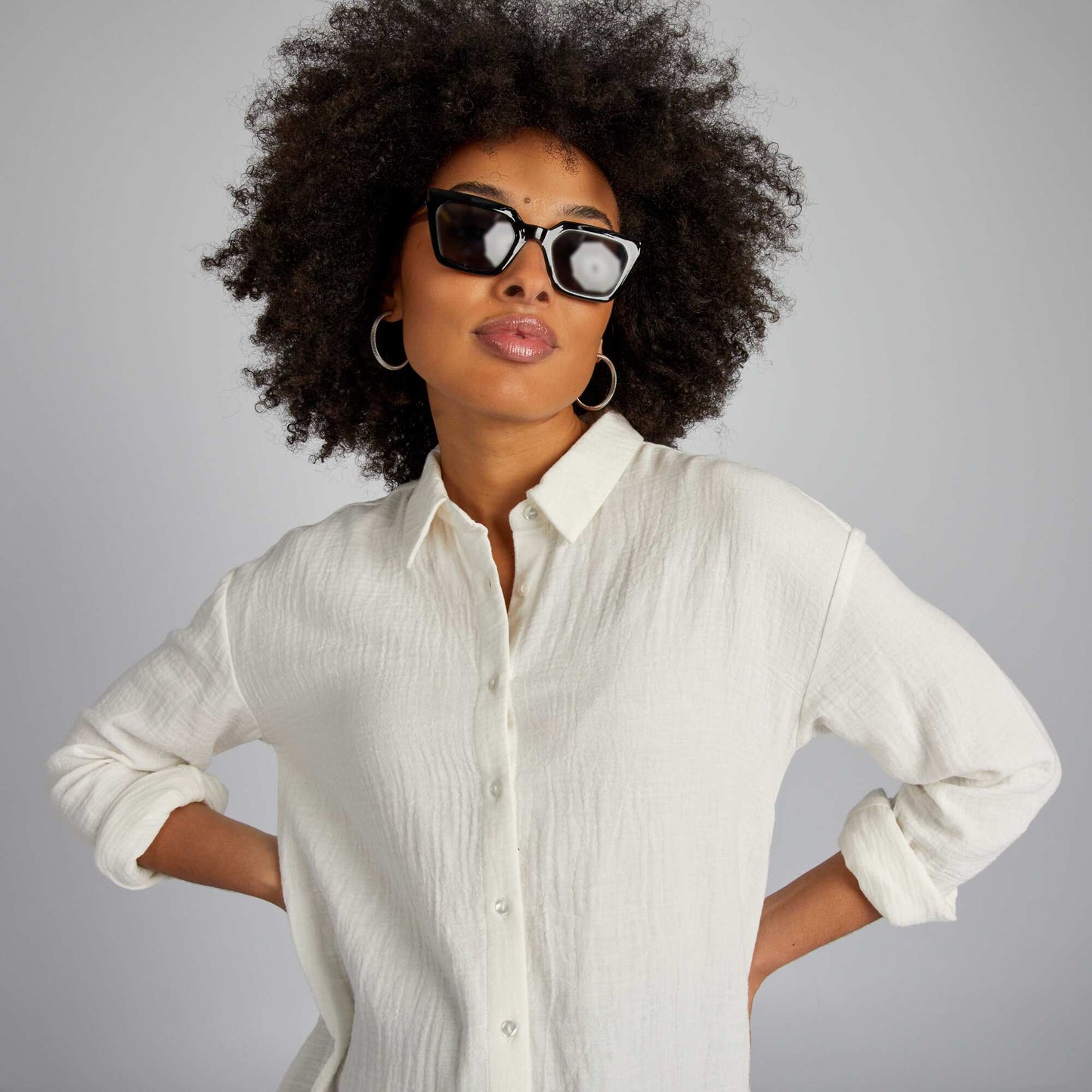 Chemise en gaze de coton d'allaitement blanc