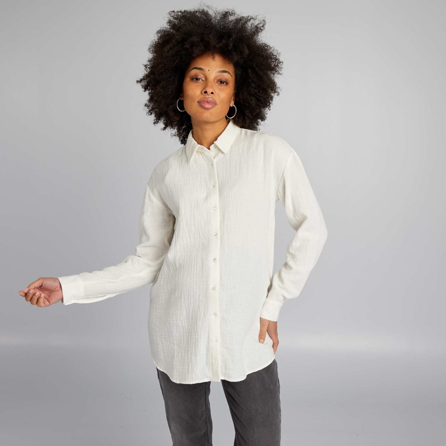 Chemise en gaze de coton d'allaitement blanc