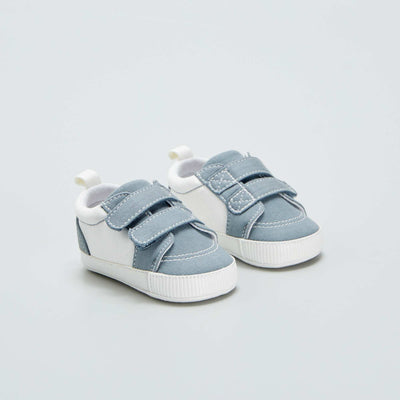 Baskets basses bicolores scratchs Bleu