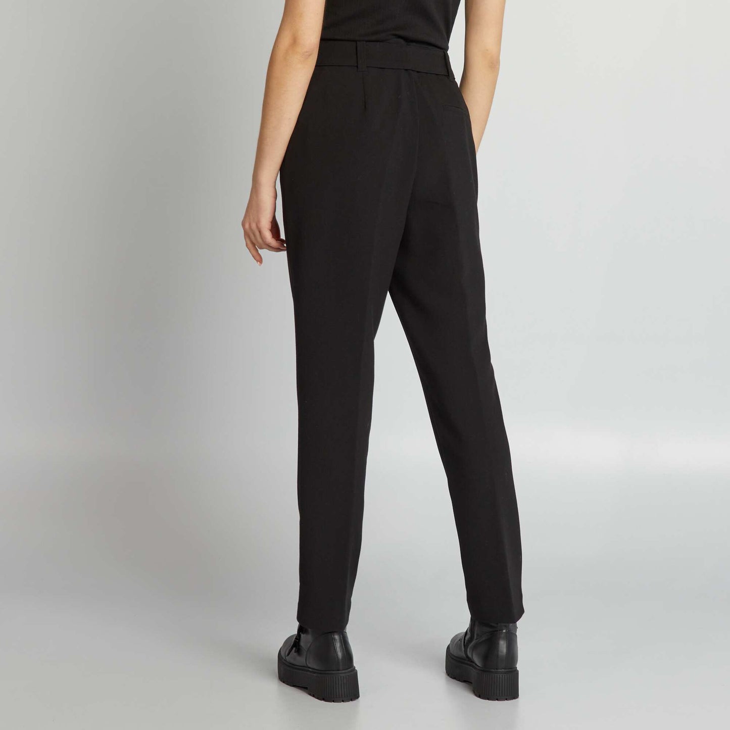 Pantalon carotte fluide noir