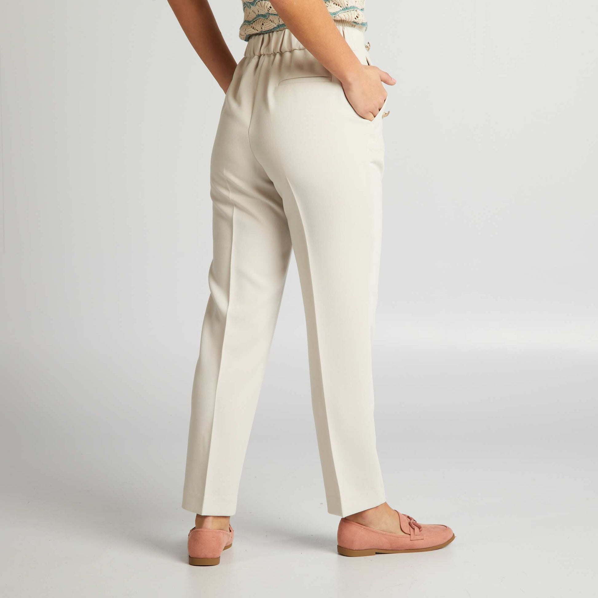 Pantalon droit avec boutons fantaisies dor beige
