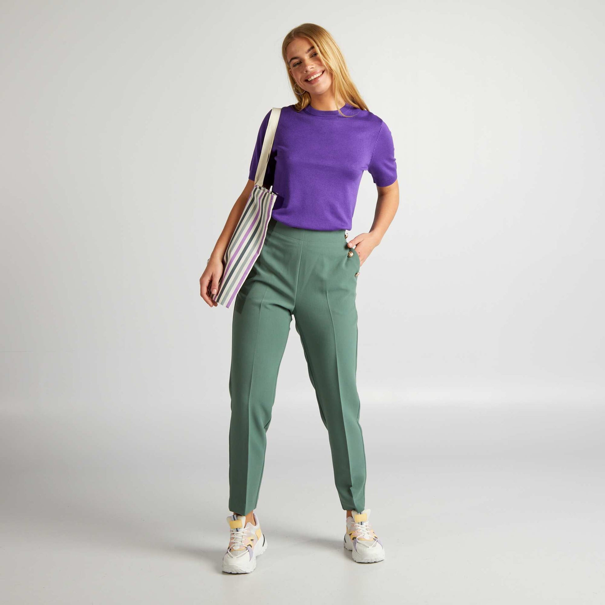 Pantalon droit avec boutons fantaisies dor s Vert