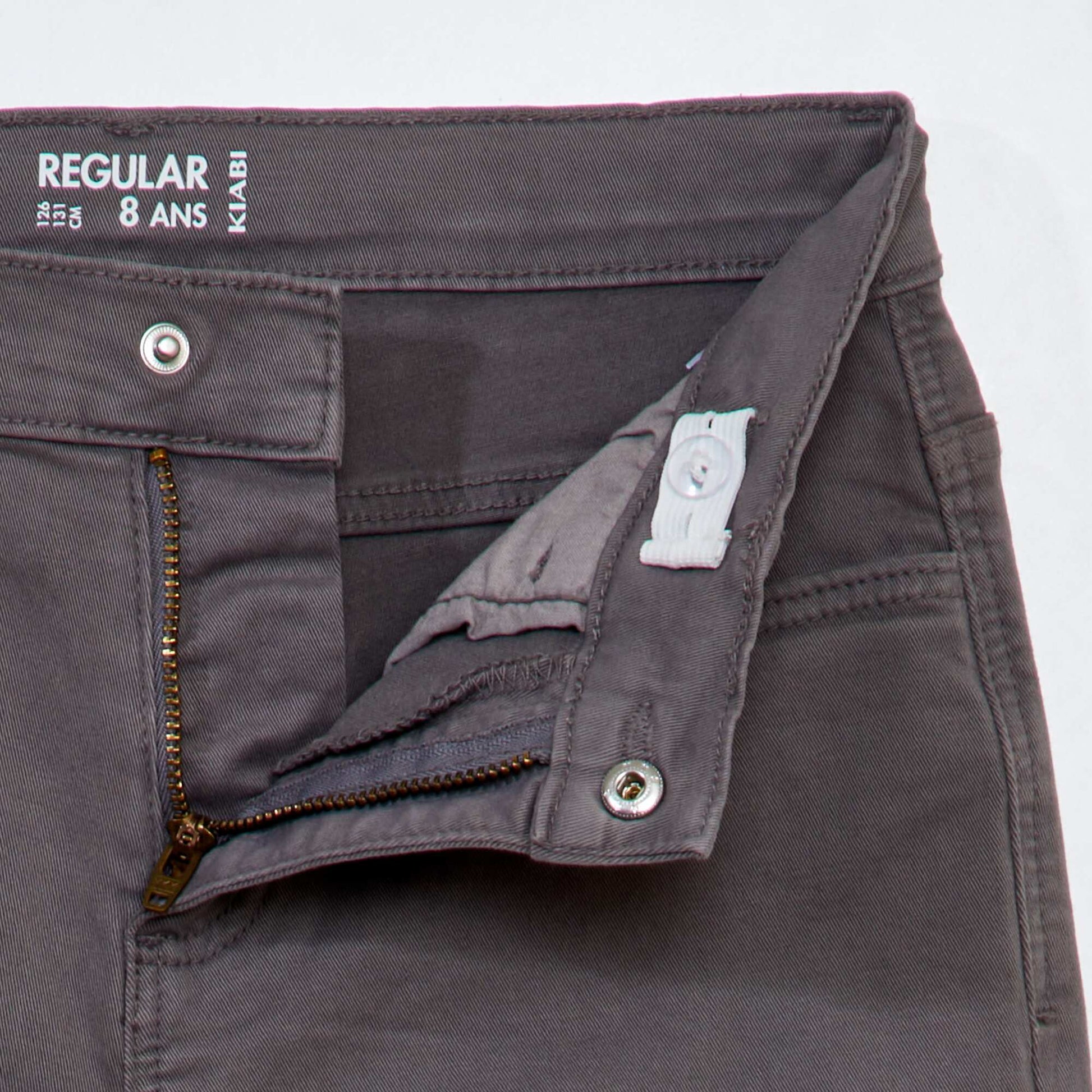 Pantalon regular en twill Gris