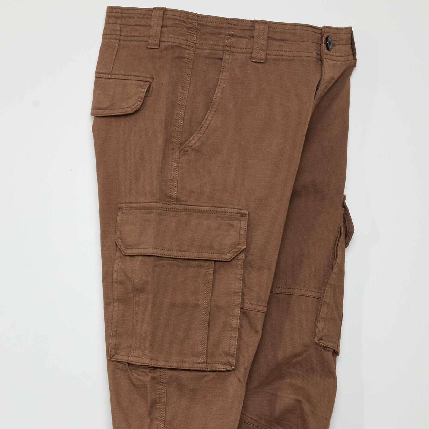 Pantalon droit avec poches sur les c t s Marron