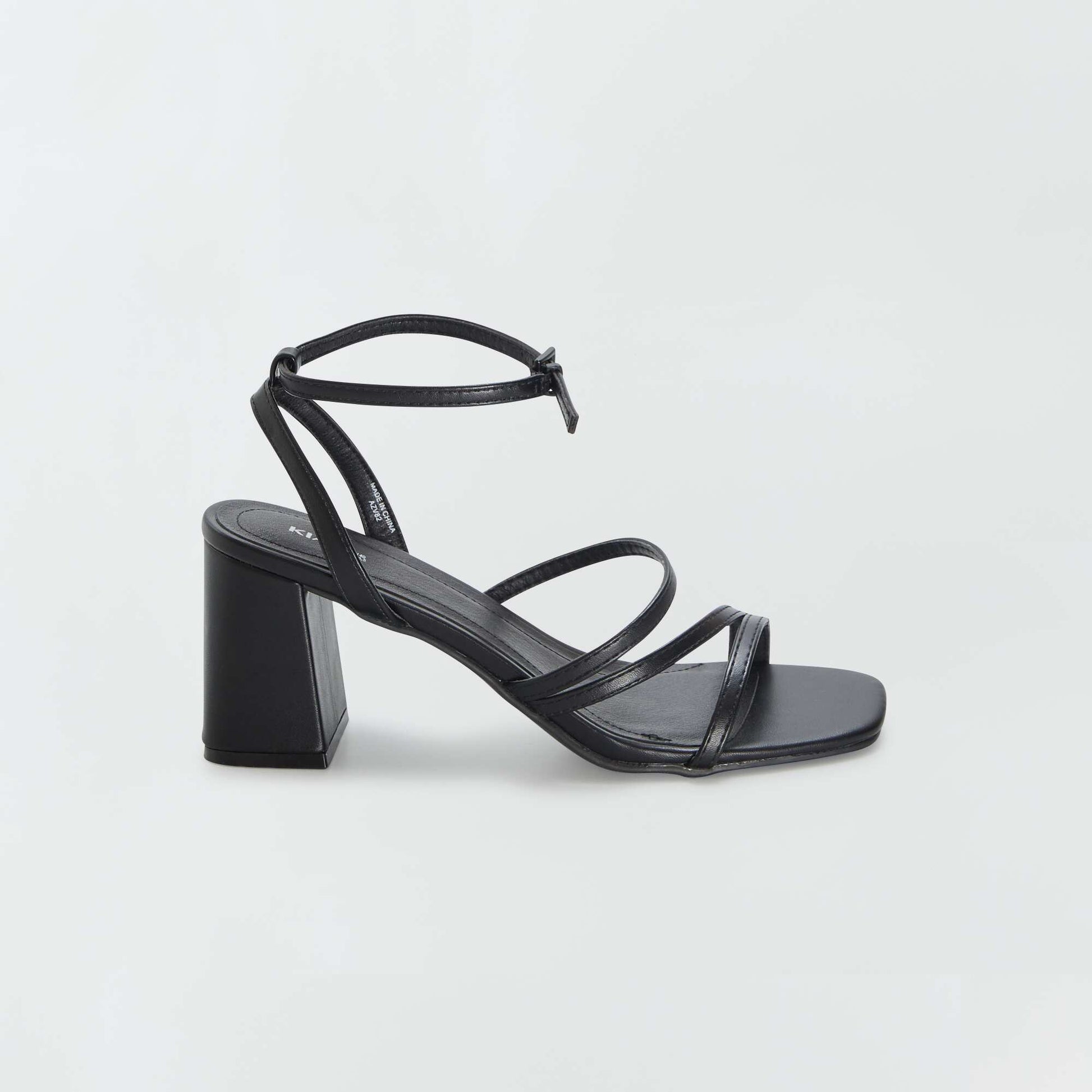 Sandales talon carr avec brides Noir