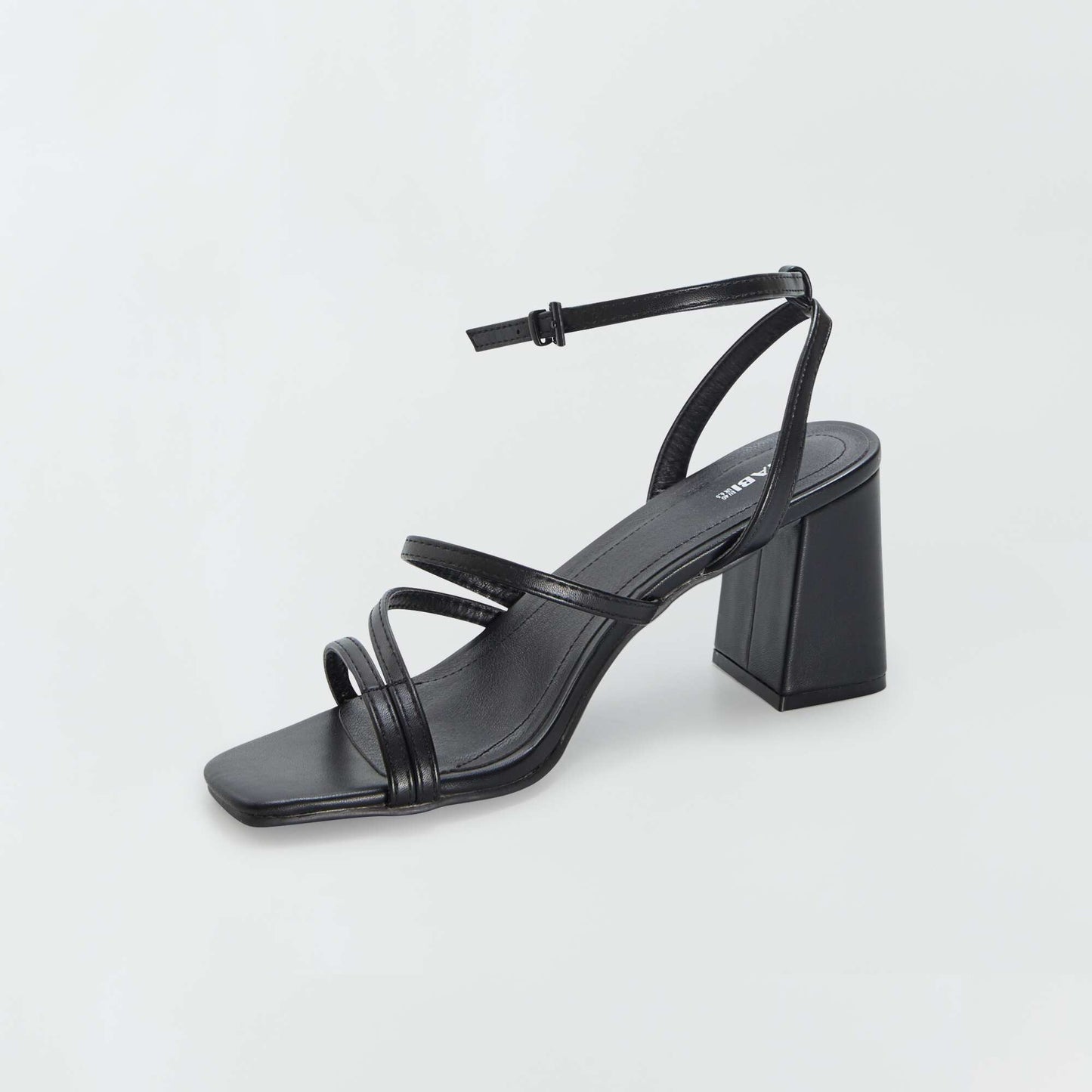 Sandales   talon carr  avec brides Noir