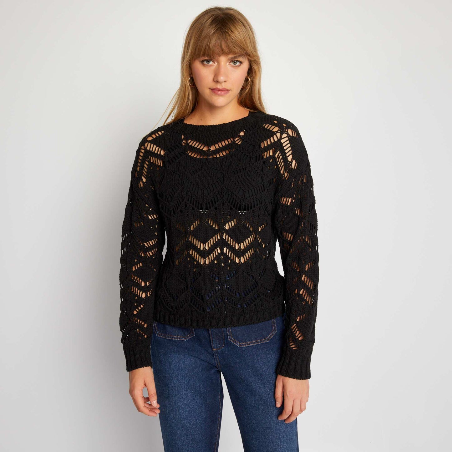 Pull en maille crochet noir