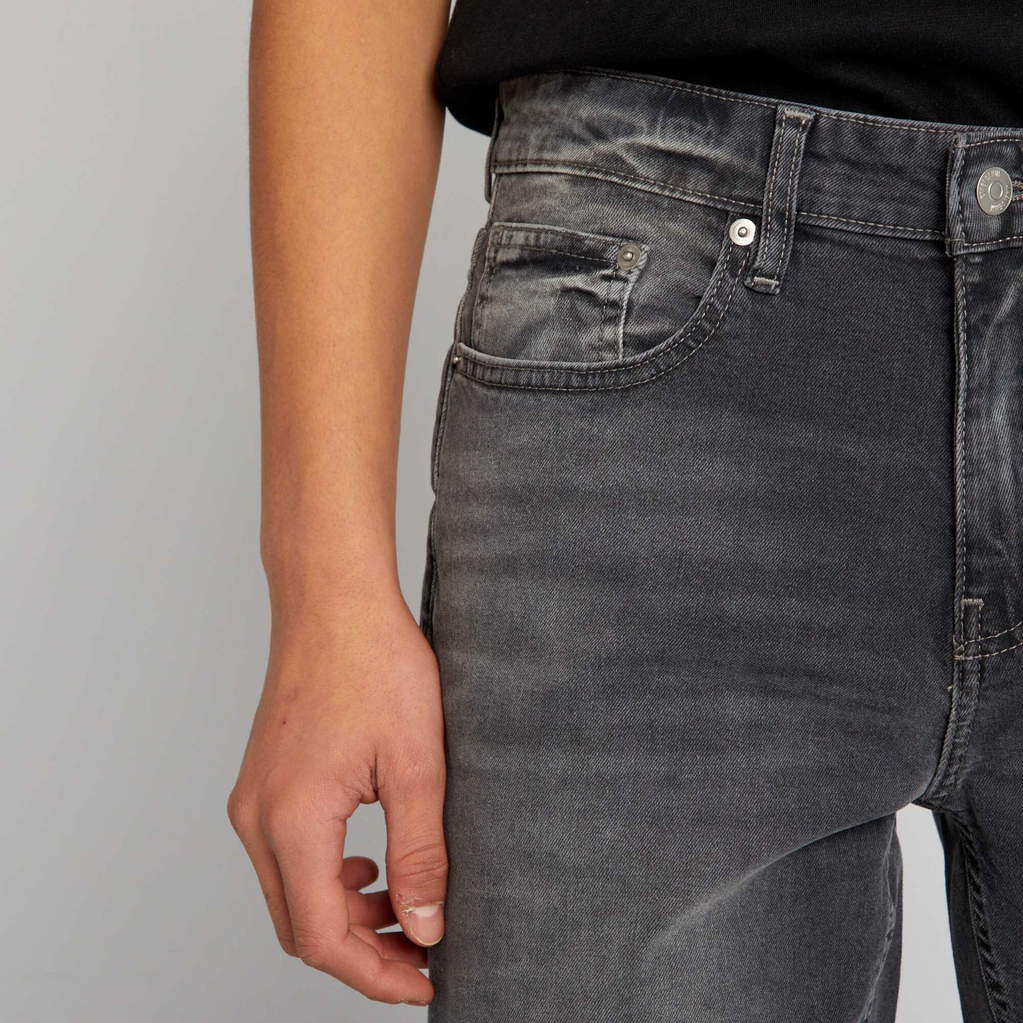 Pantalon denim slim à 5 poches Gris