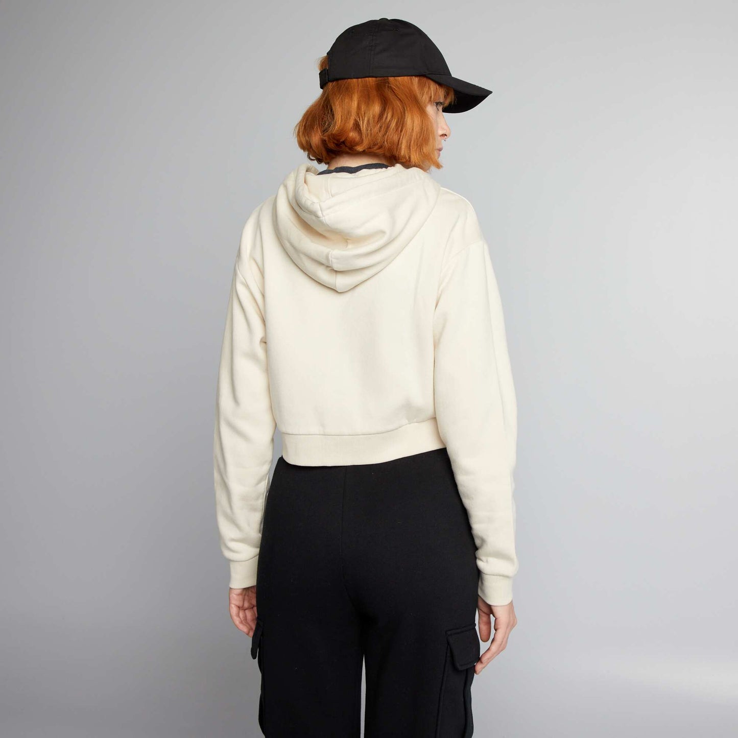 Sweat cropped zipp avec capuche Beige