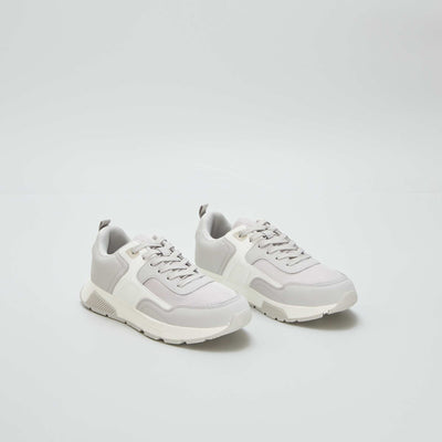 Baskets de sport en mesh tricolores Gris