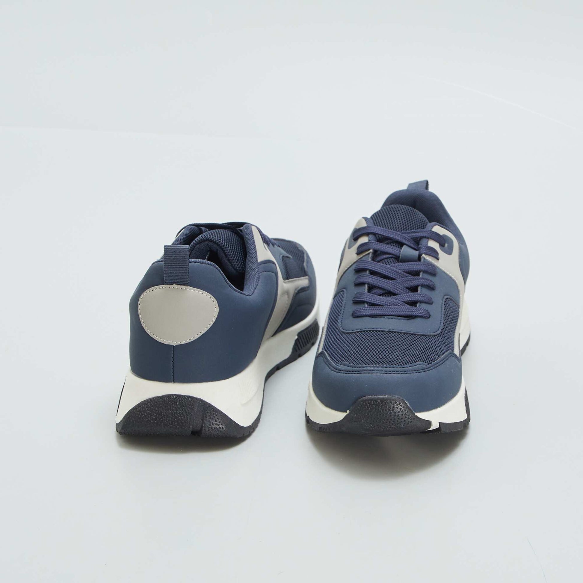 Baskets de sport en mesh tricolores Bleu