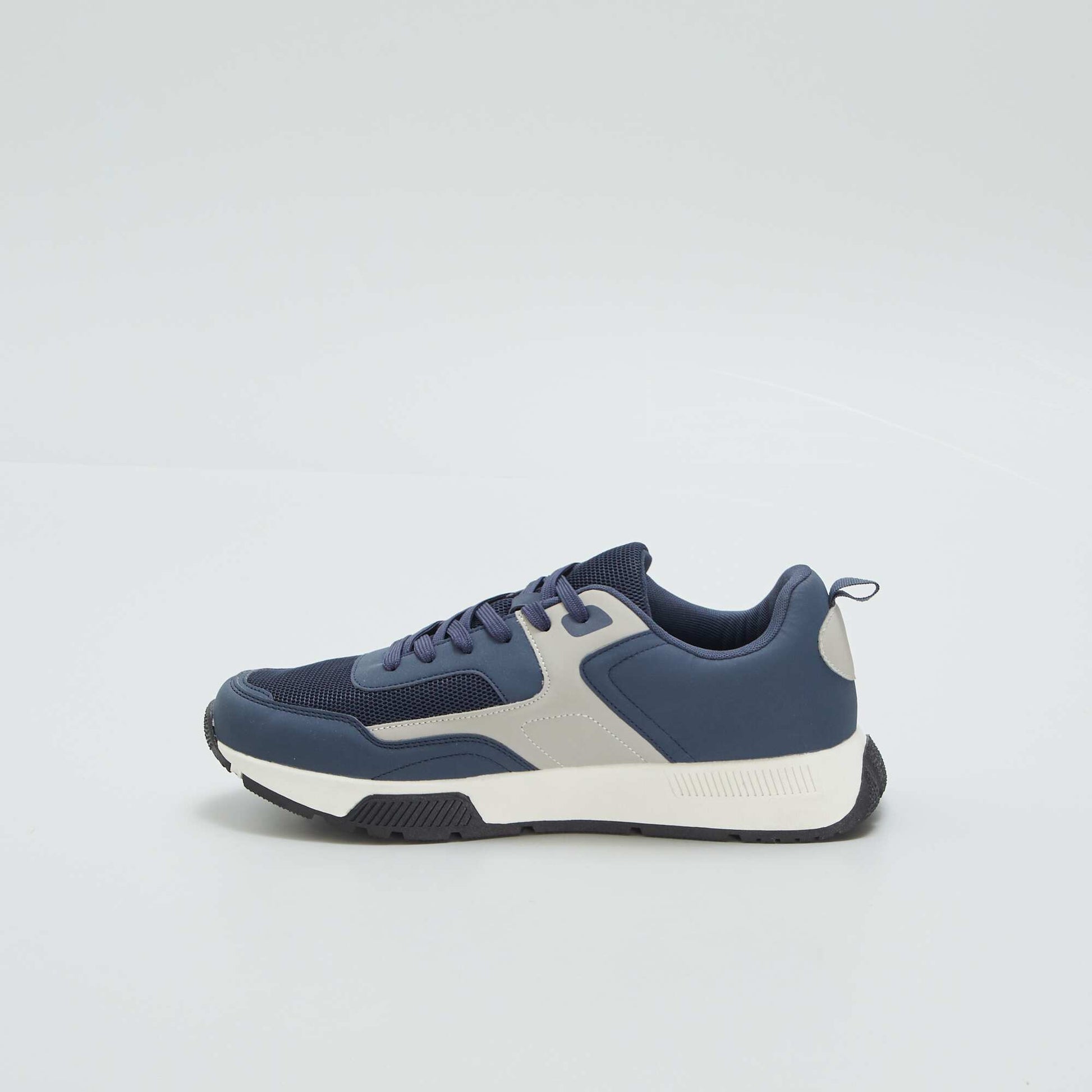 Baskets de sport en mesh tricolores Bleu