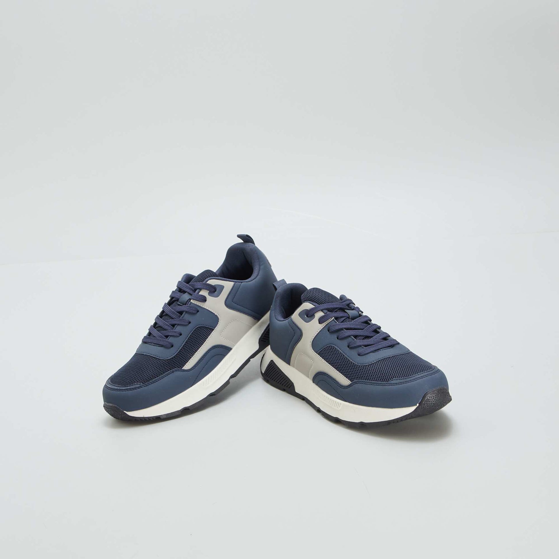 Baskets de sport en mesh tricolores Bleu