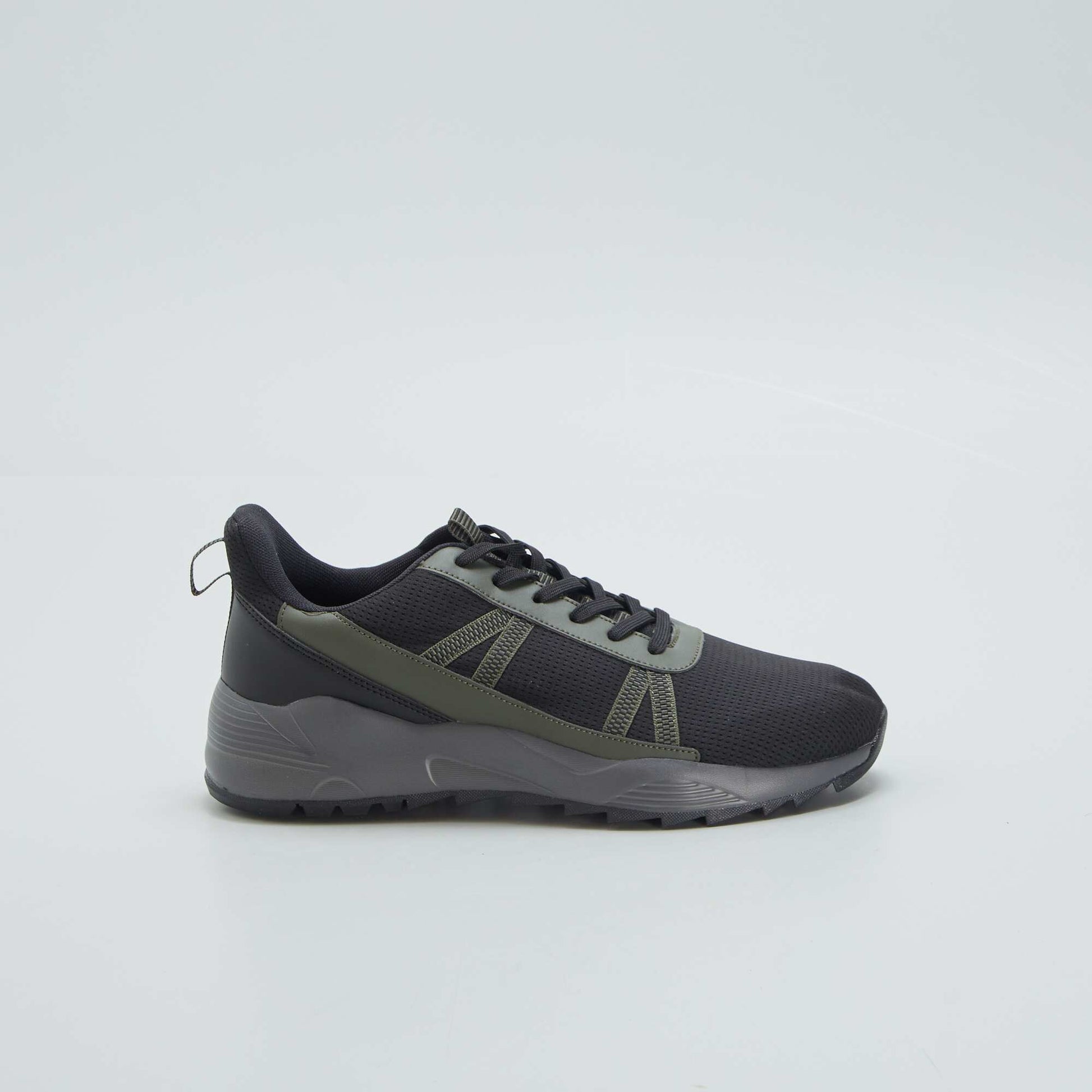 Baskets de sport Noir/kaki