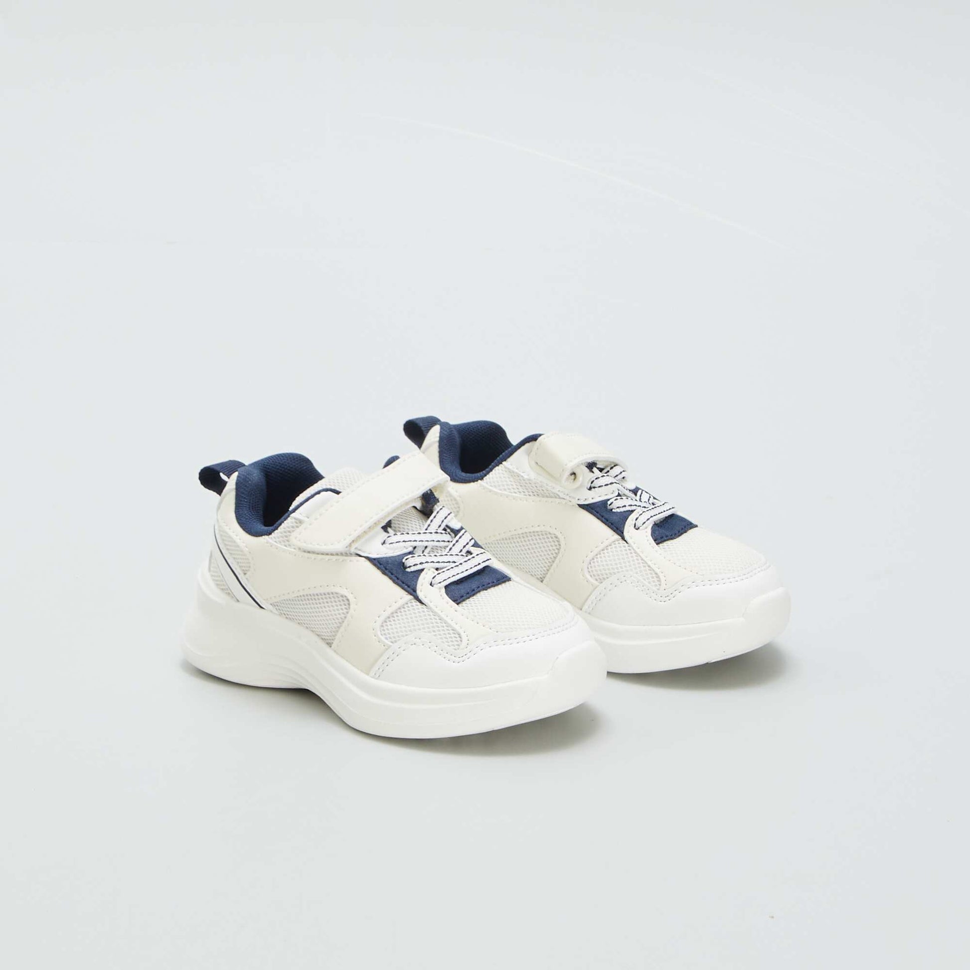 Baskets de sport avec scratchs BLANC