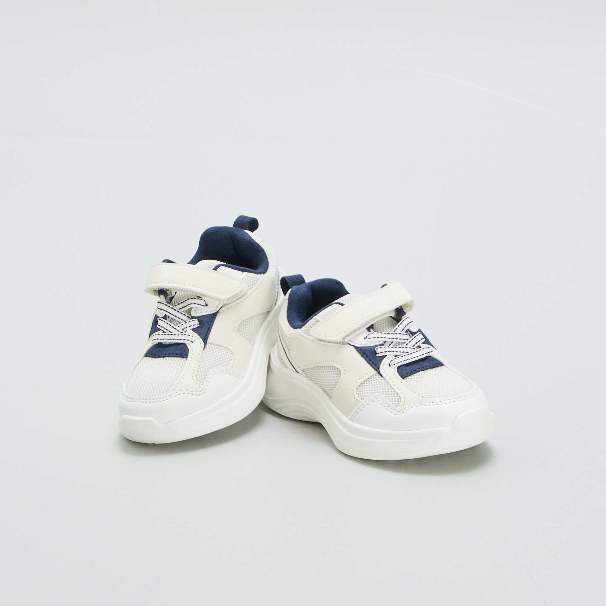 Baskets de sport avec scratchs BLANC
