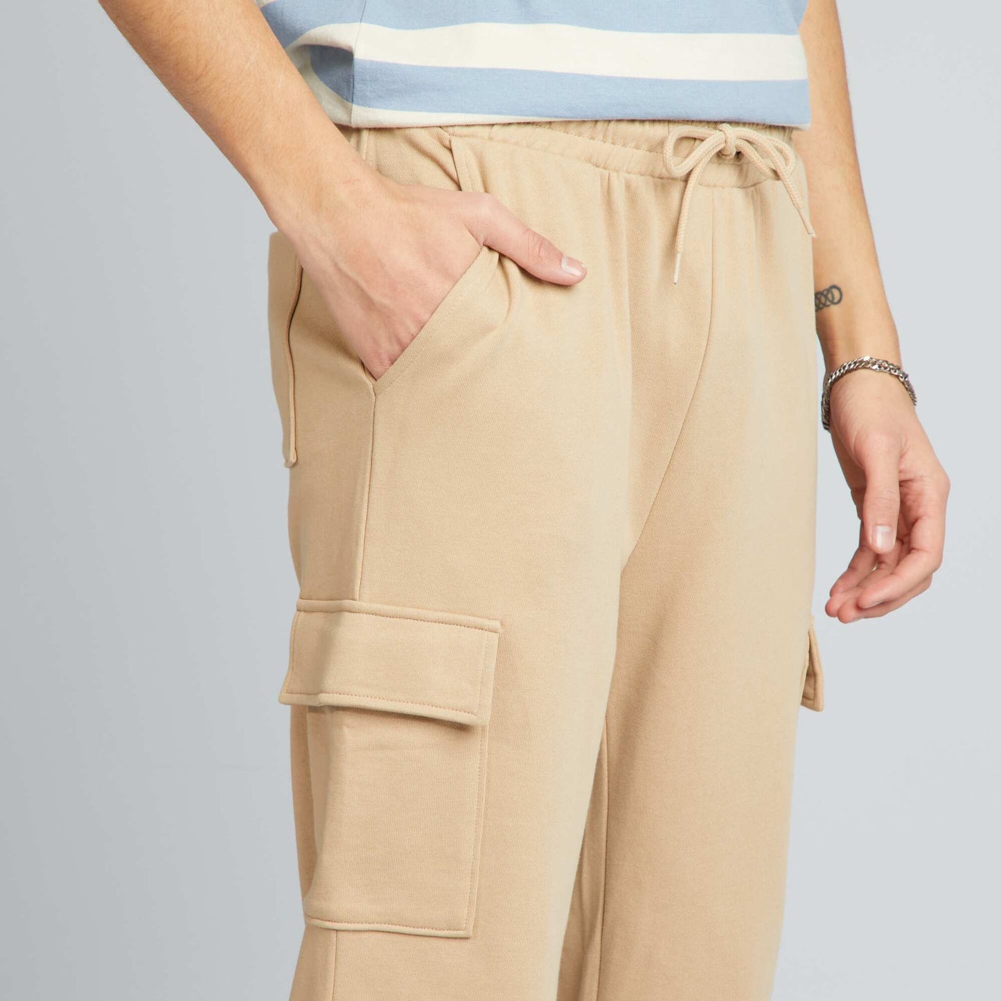 Pantalon de jogging style cargo Beige