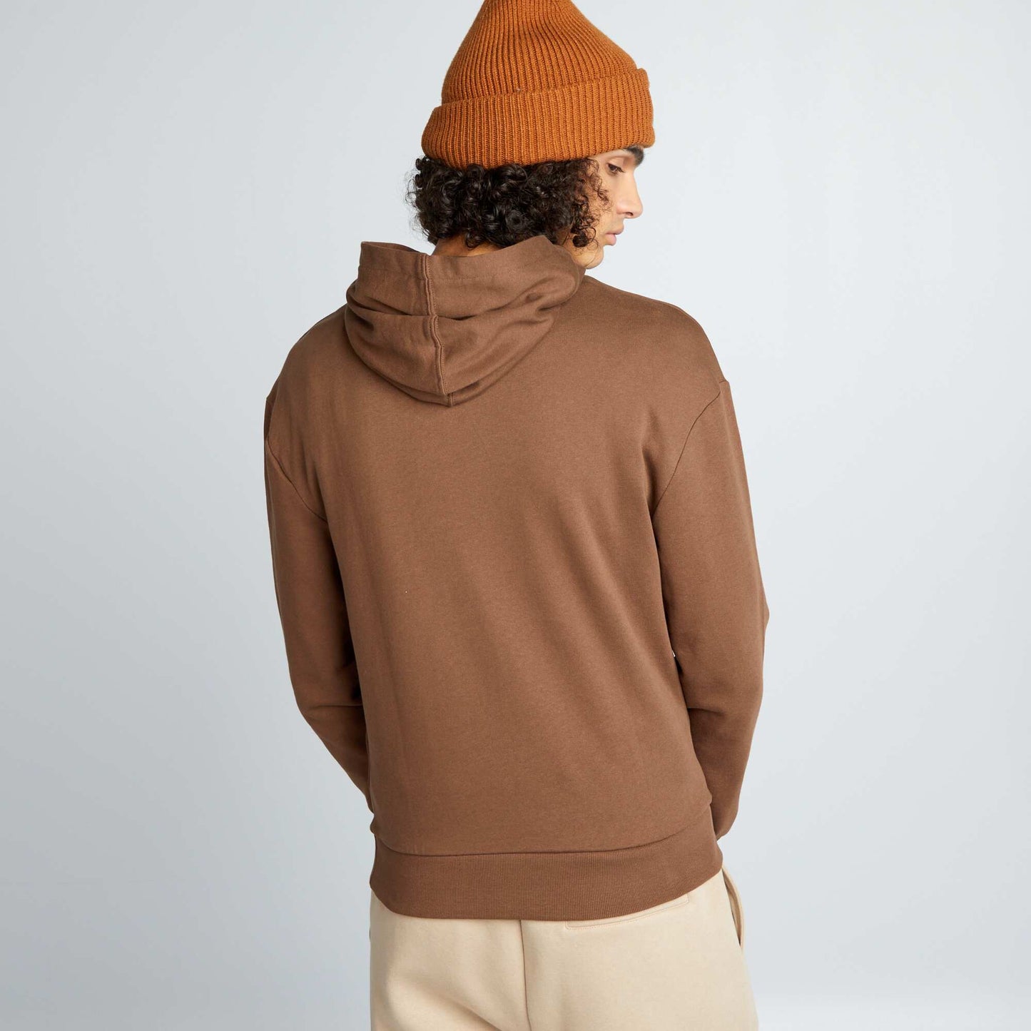 Sweat à capuche imprimé Marron