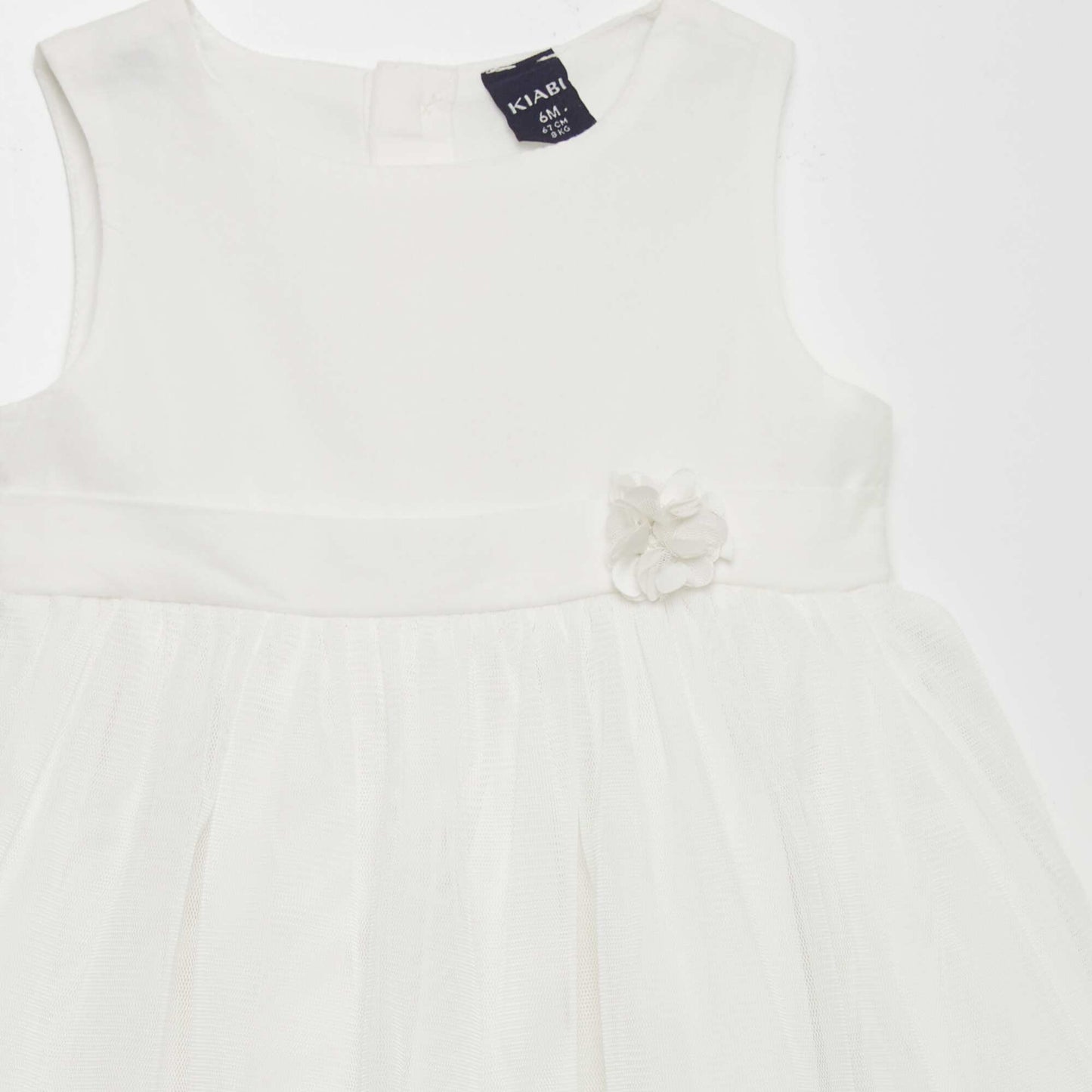 Robe  vas e en tulle blanc